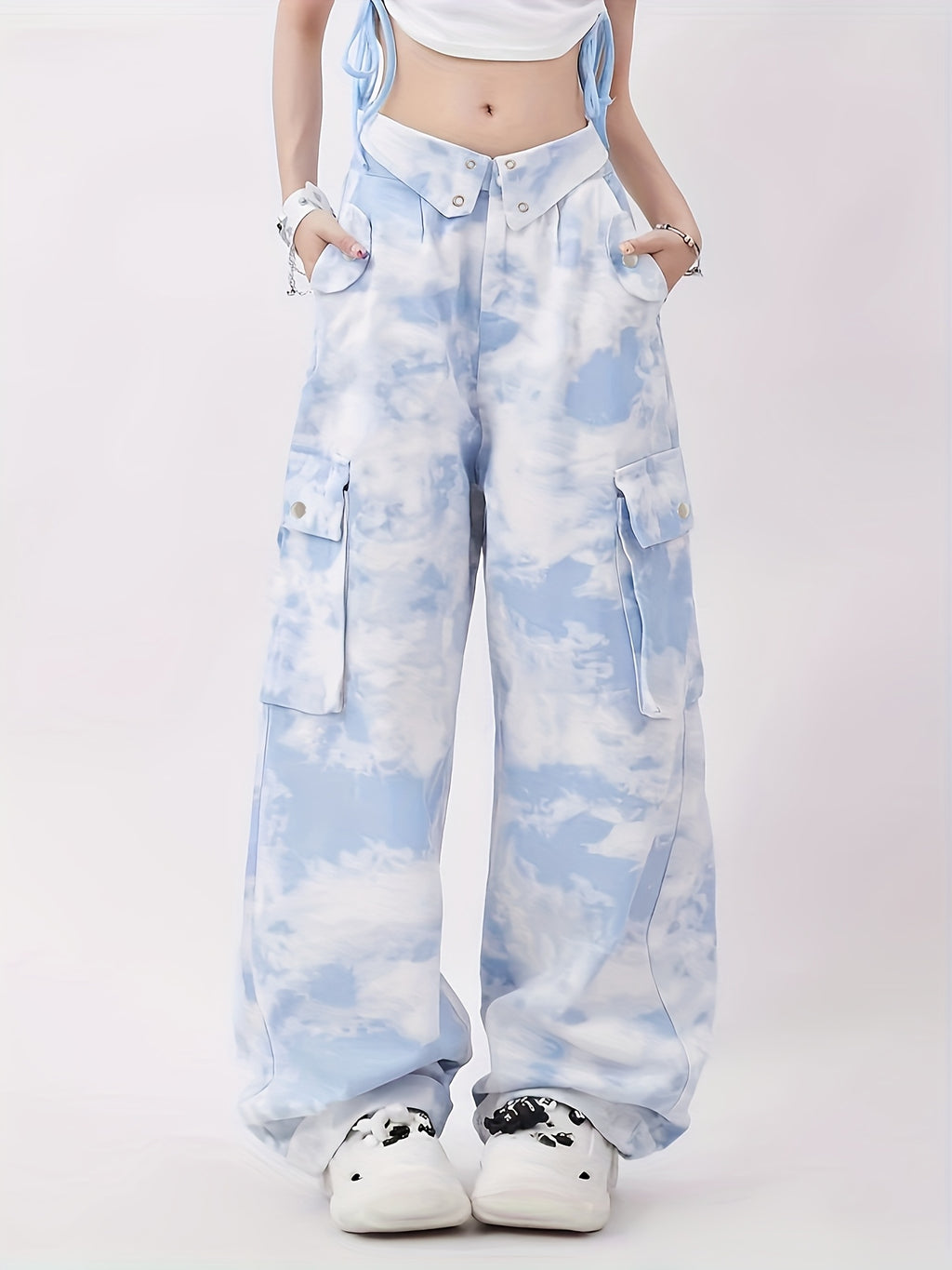 Sky Print Wide-Leg Cargo Pants