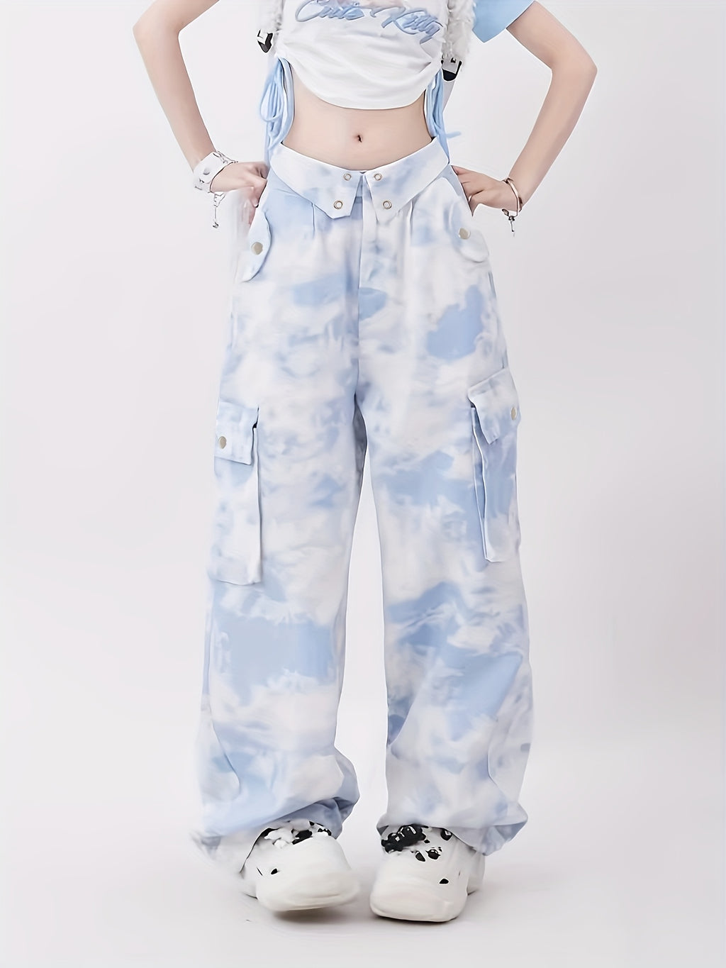 Sky Print Wide-Leg Cargo Pants