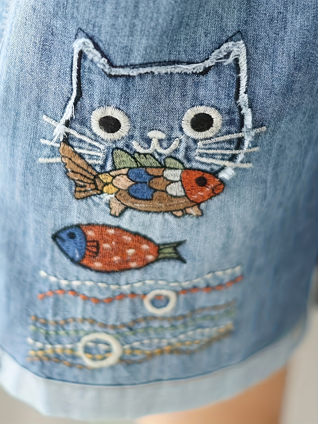 Cat & Fish Embroidered Elastic-Waist Denim Shorts