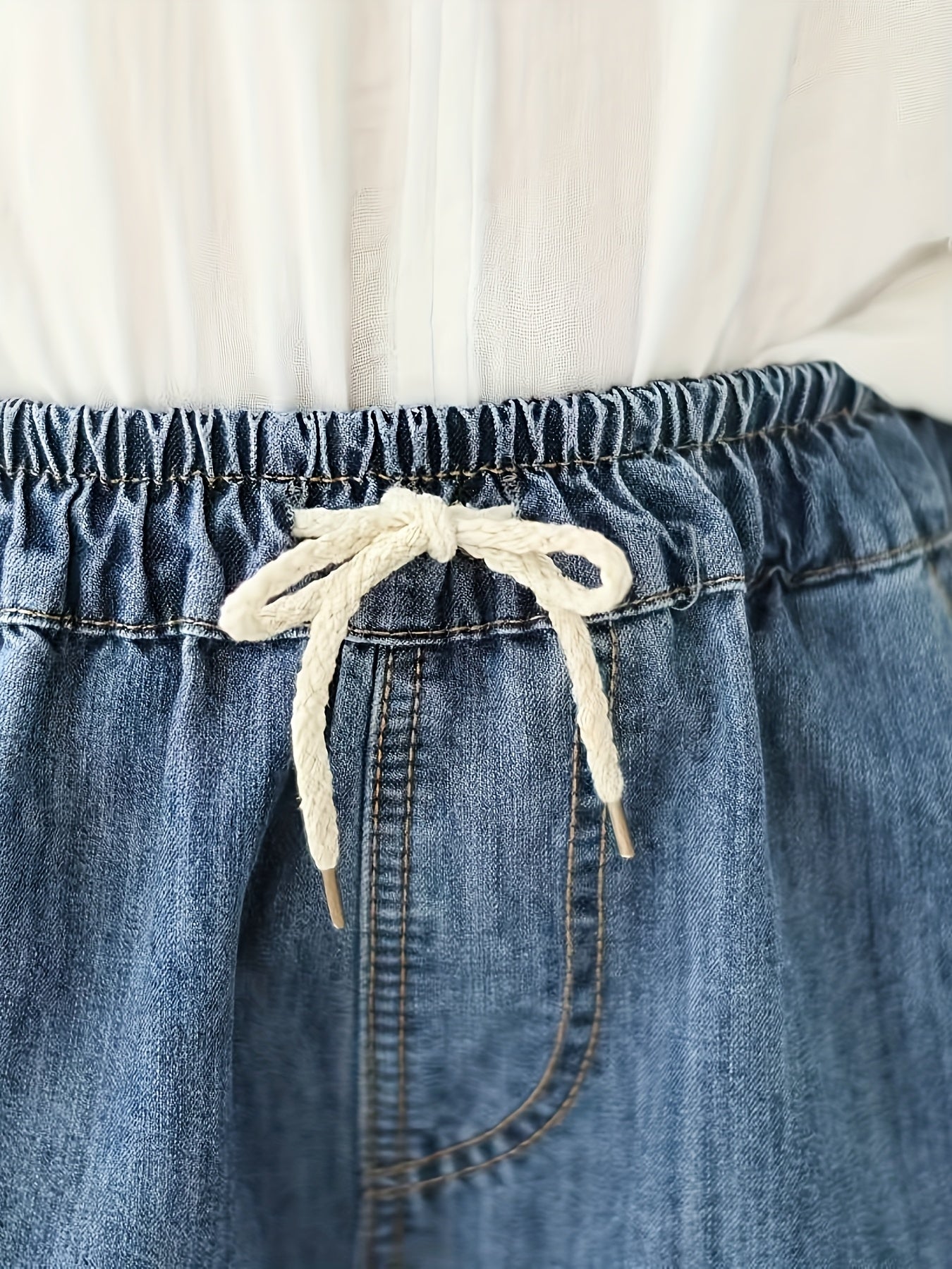 Cat & Fish Embroidered Elastic-Waist Denim Shorts